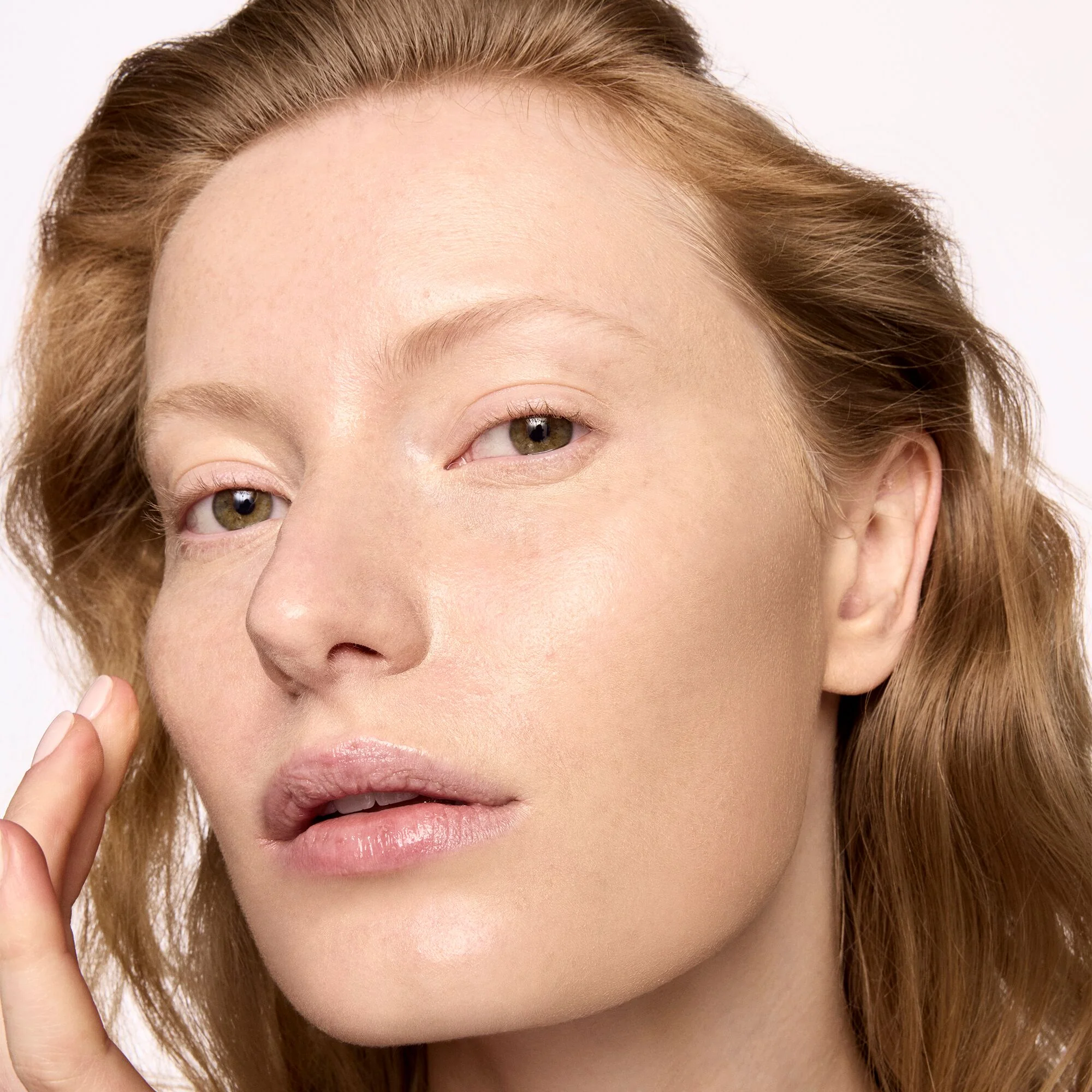 Luminous Mineral Tinted Skin Perfector Broad-Spectrum SPF 40 Sunscreen