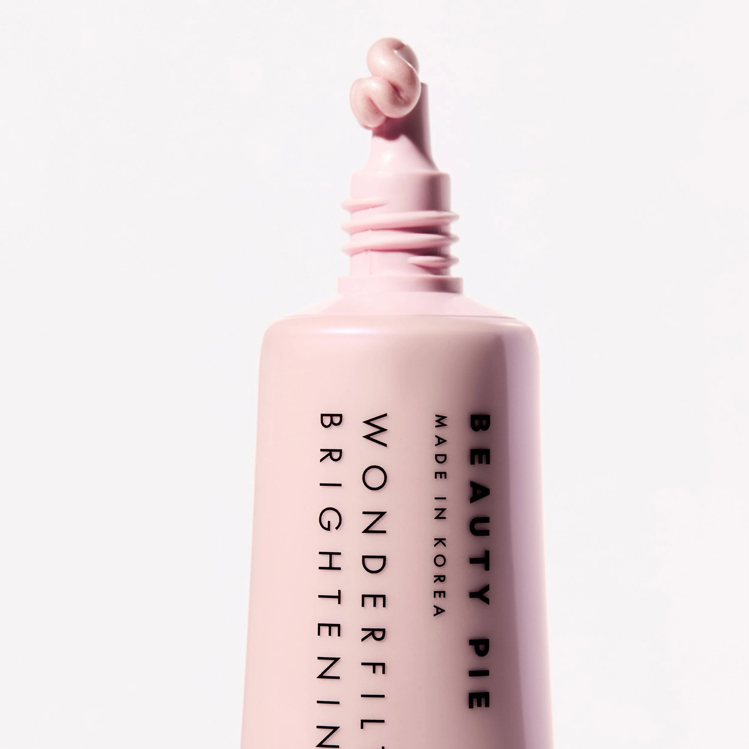 Wonderfilter Brightening Primer for a Dewy, Blurred Glow