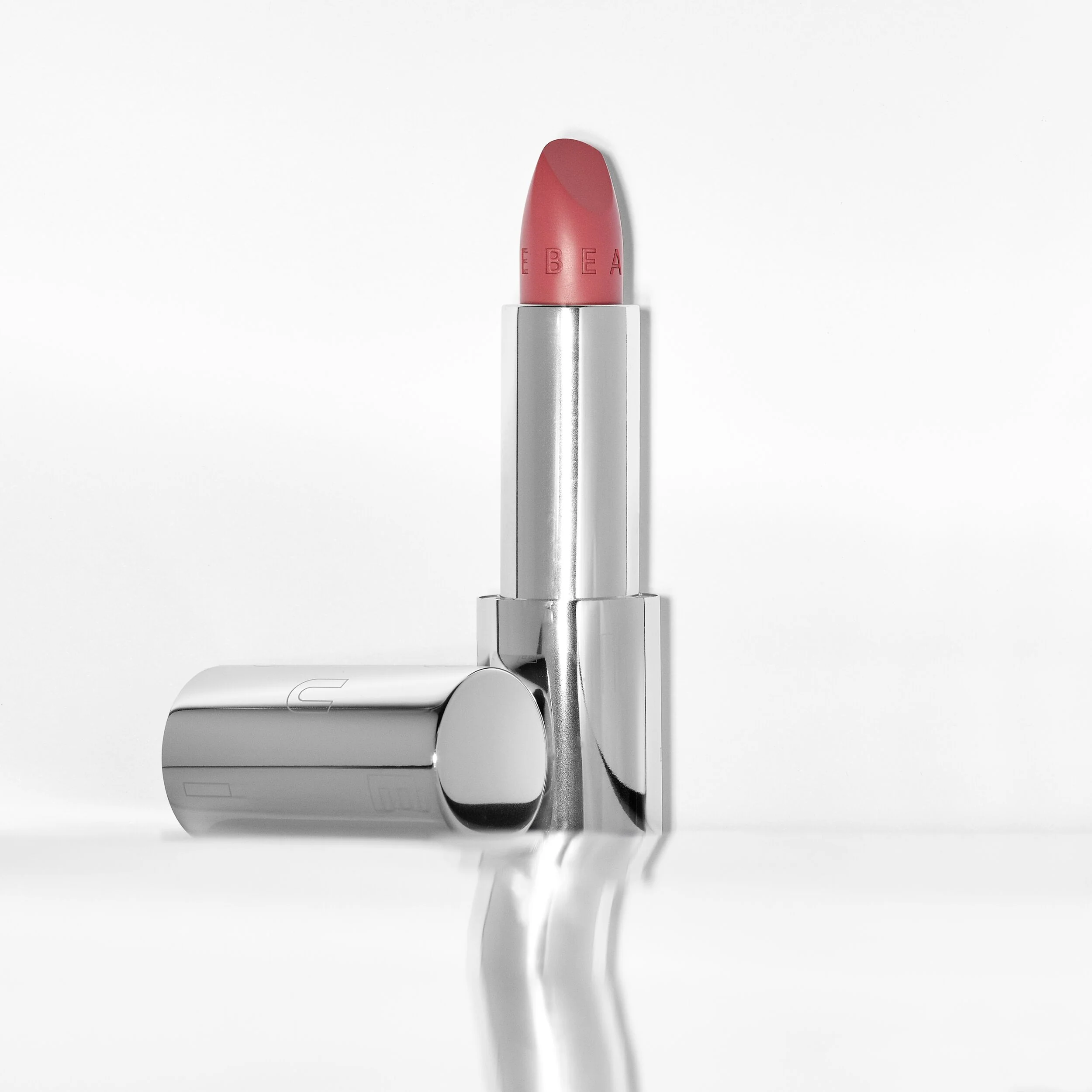 Futurelipstick Matte Refill och behåll detta fodral i återvunnet aluminium