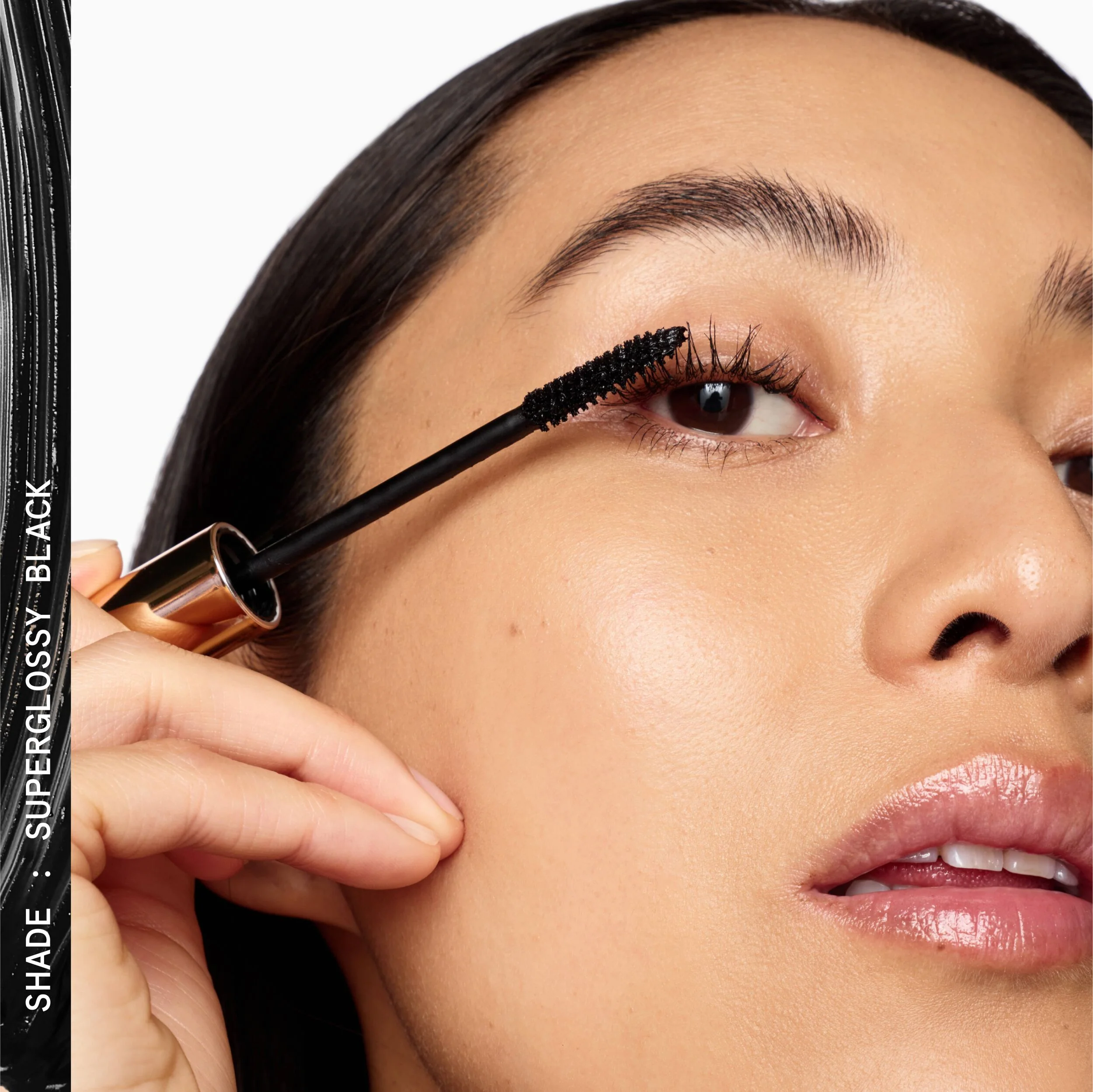 The Perfect Waterproof Mascara for Natural Volume and Curl