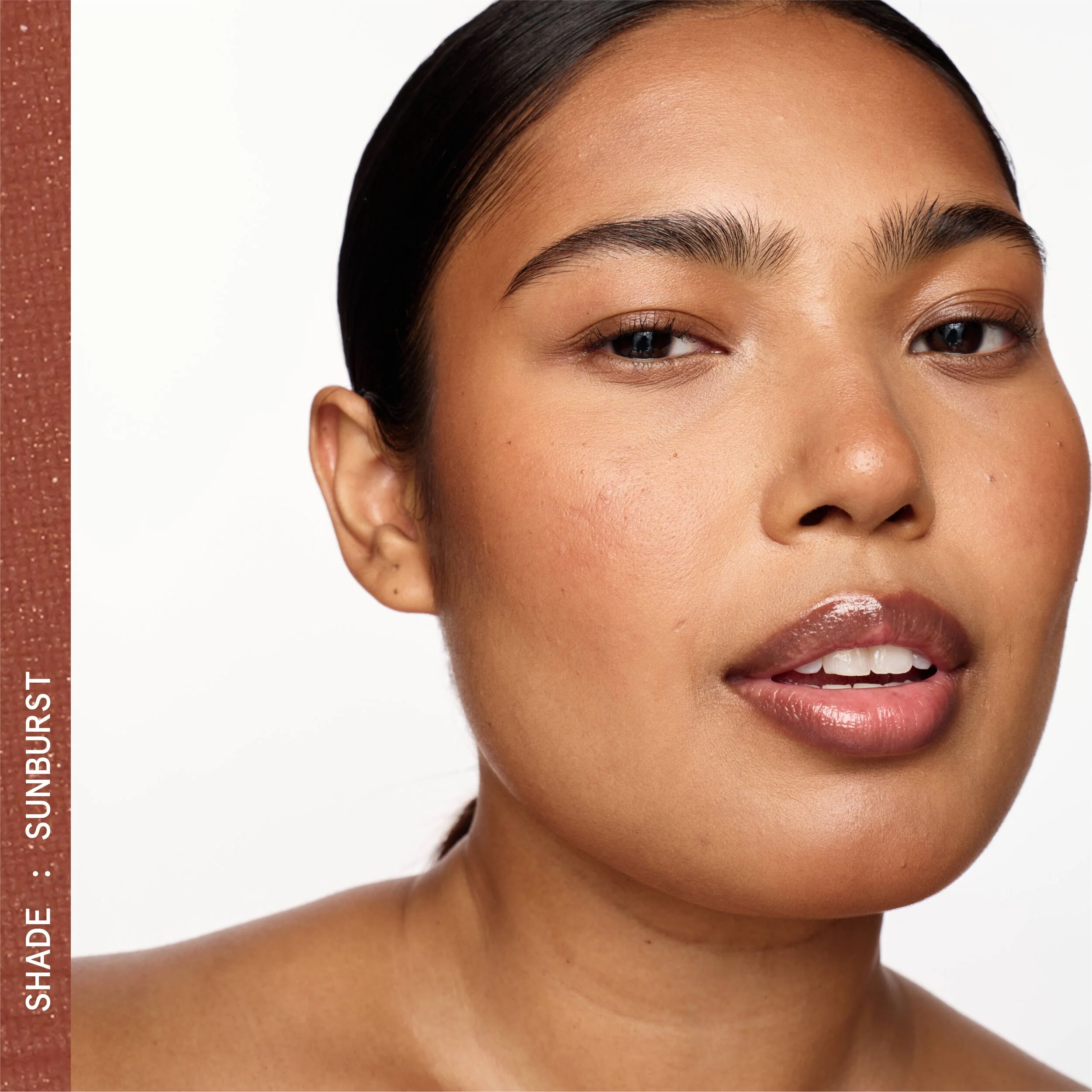 Awesome Bronze Refillable Powder Bronzer for a Glowy, Blurred Finish