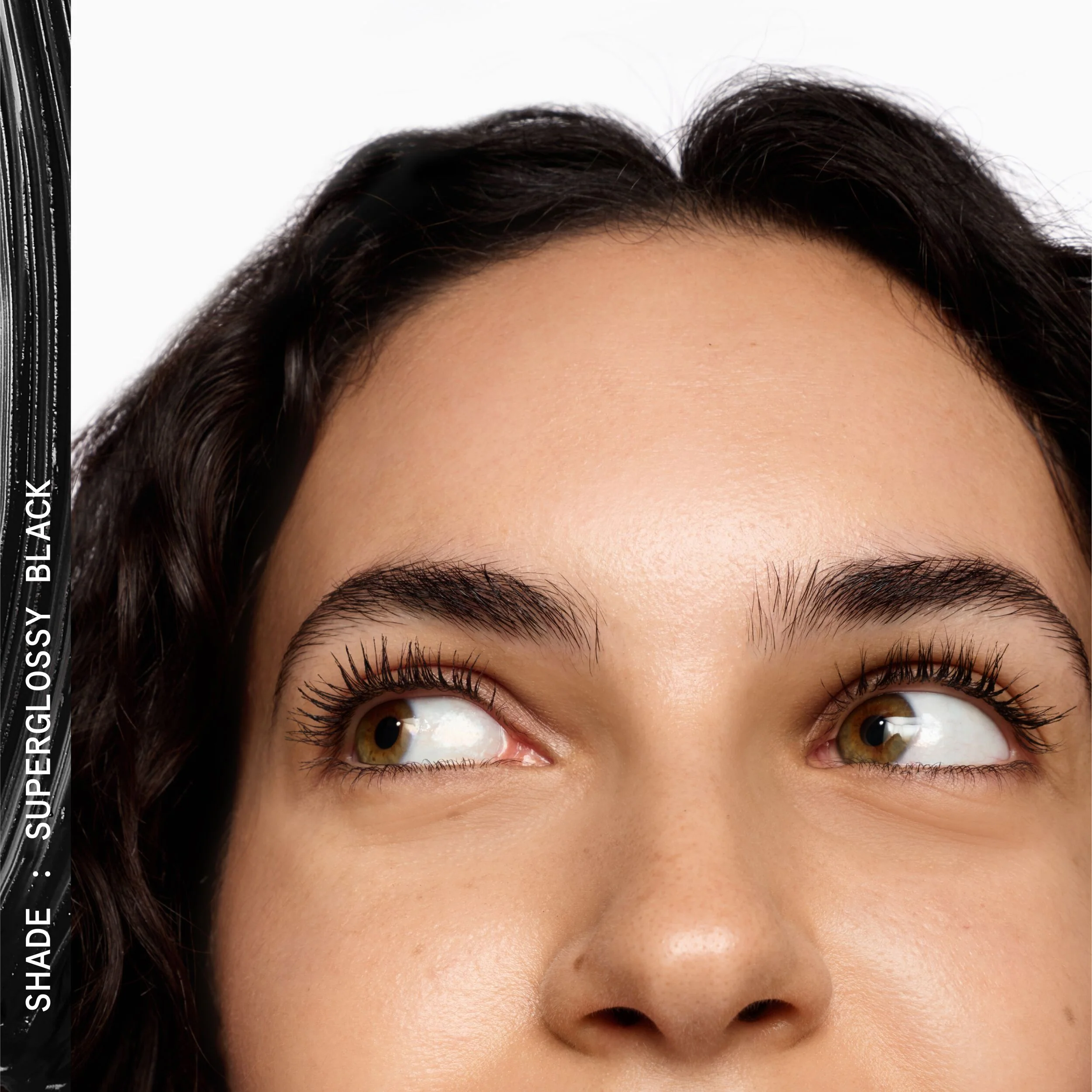 The Perfect Waterproof Mascara for Natural Volume and Curl