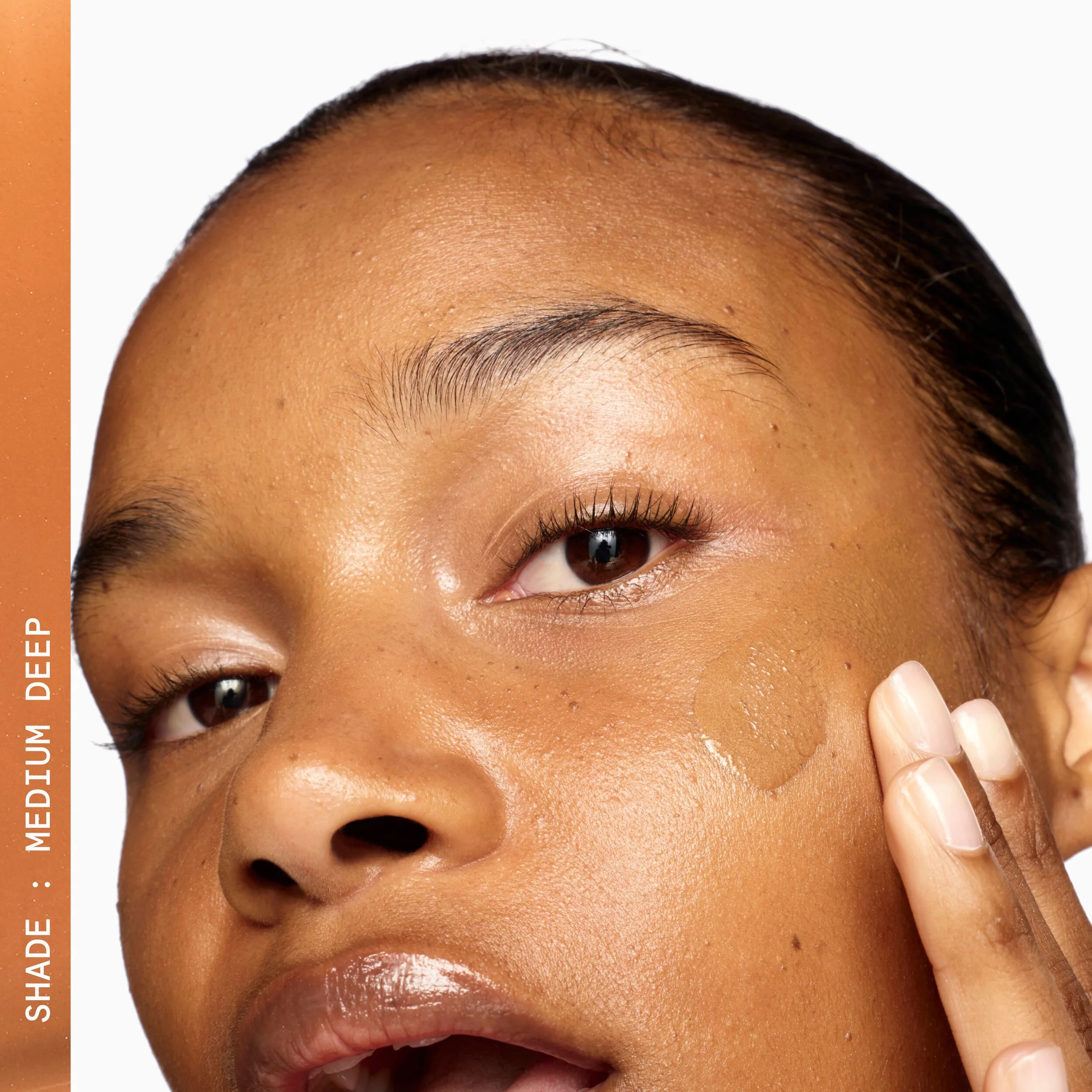 Superluminously getint glow serum met hyaluronzuur