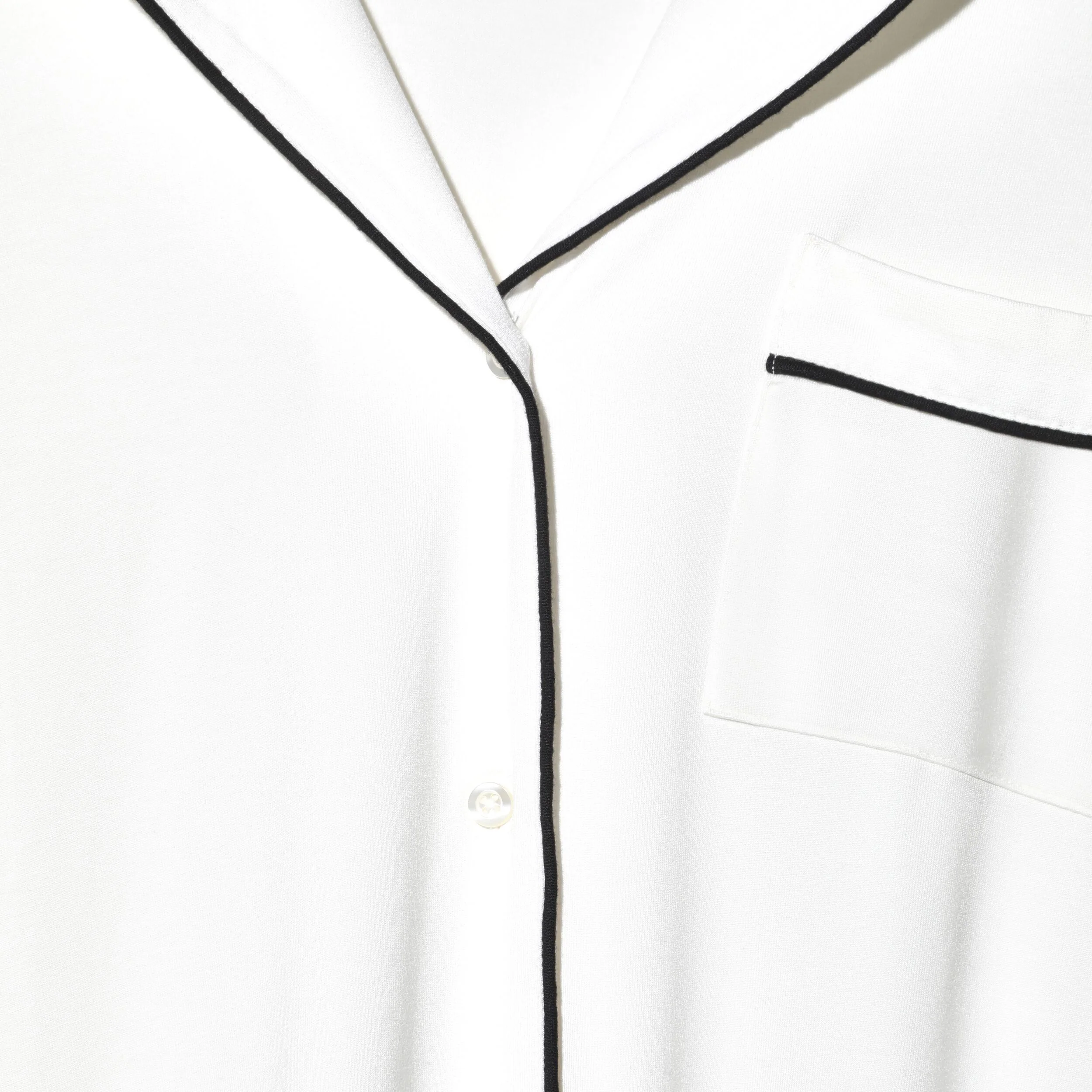 Lounge Story Stretchy Pyjamas in Ecru and Black