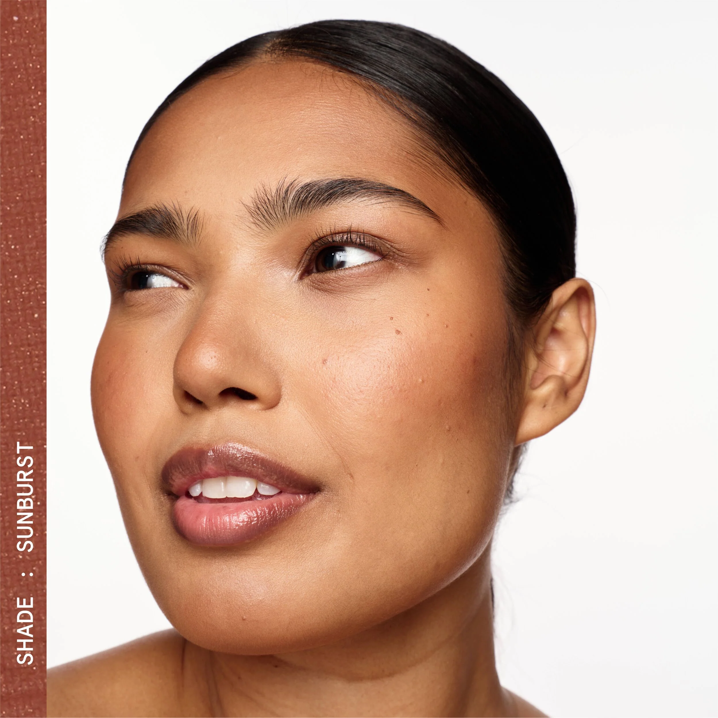 Awesome Bronze Refillable Powder Bronzer for a Glowy, Blurred Finish