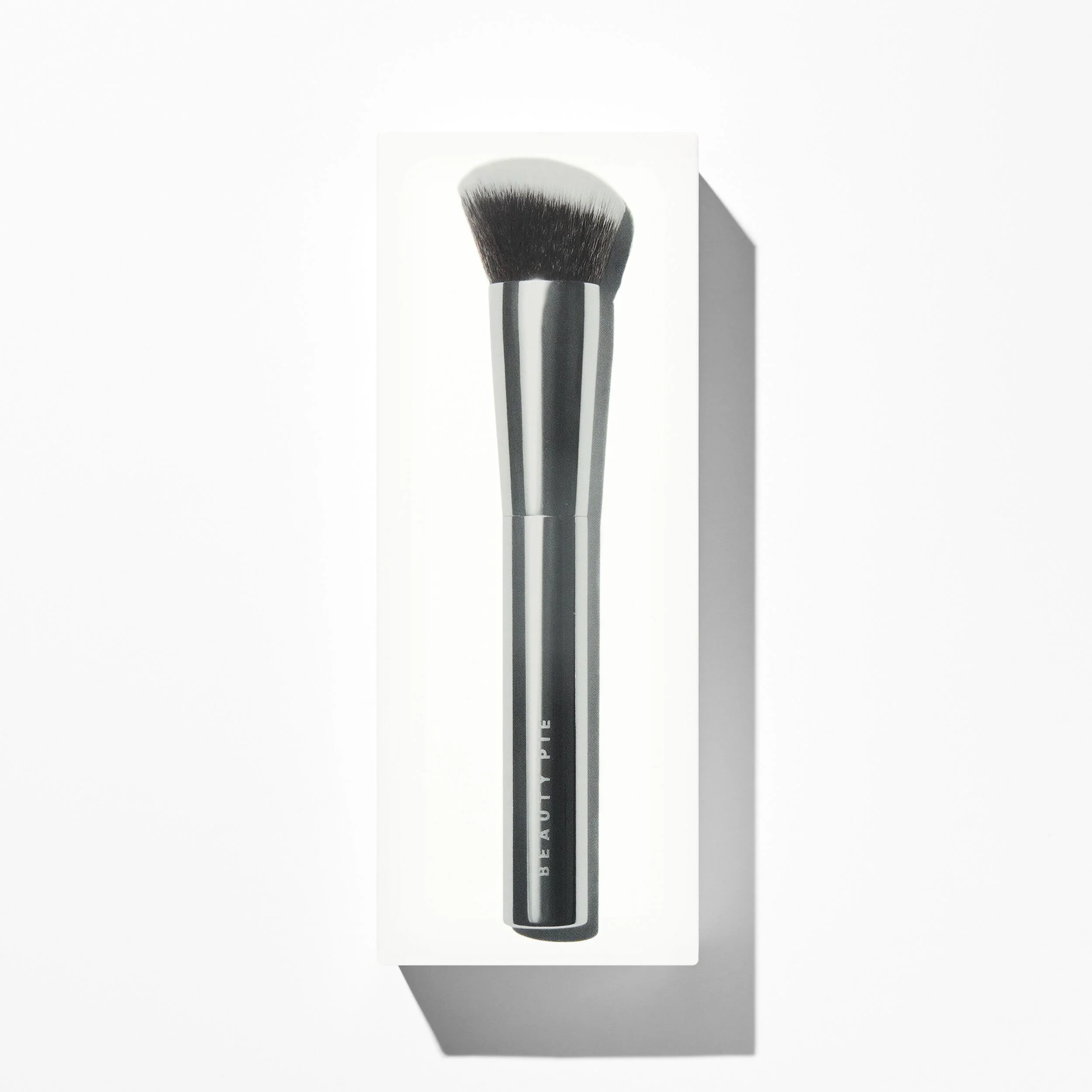 Seamless Foundation Buffing Brush 001