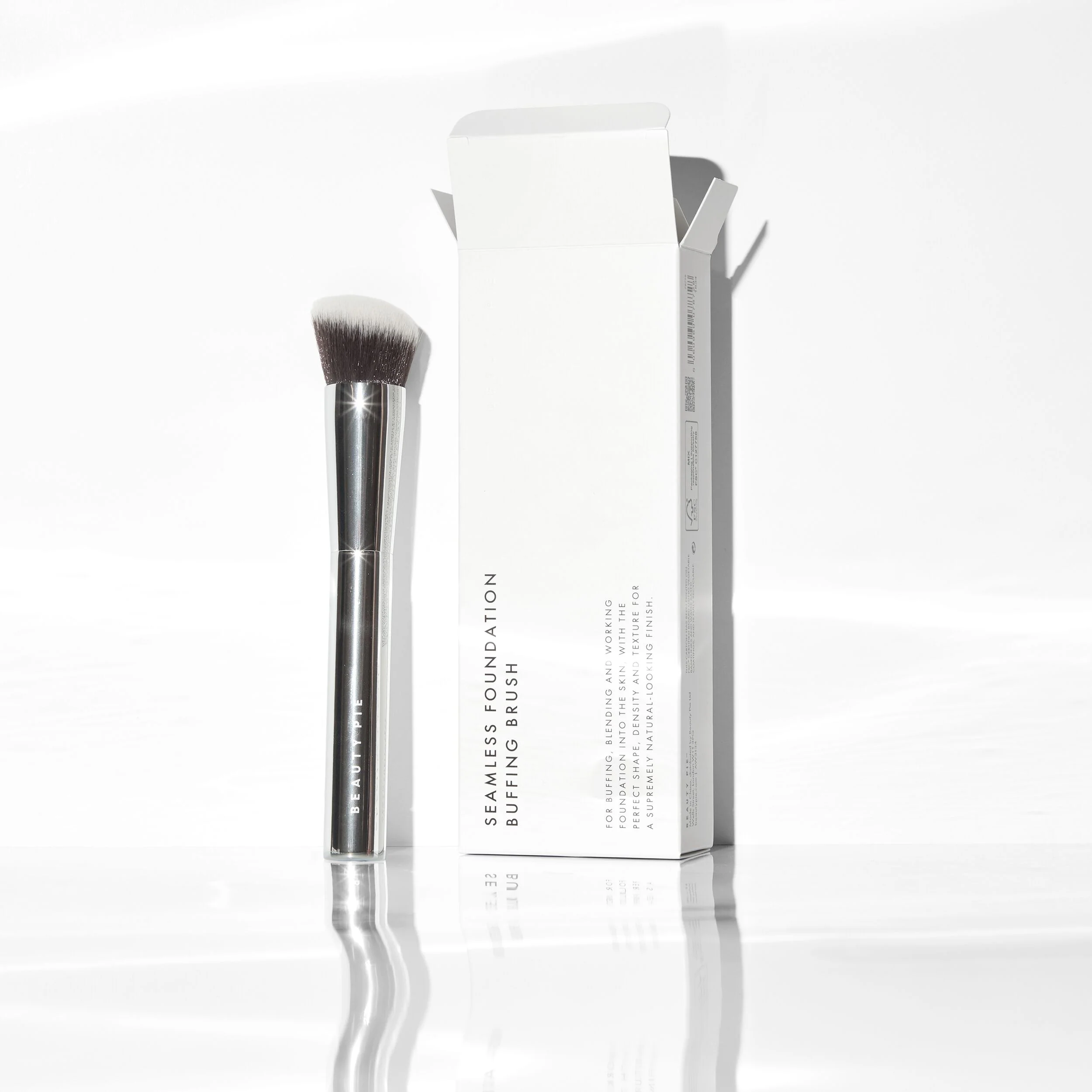 Seamless Foundation Buffing Brush 001