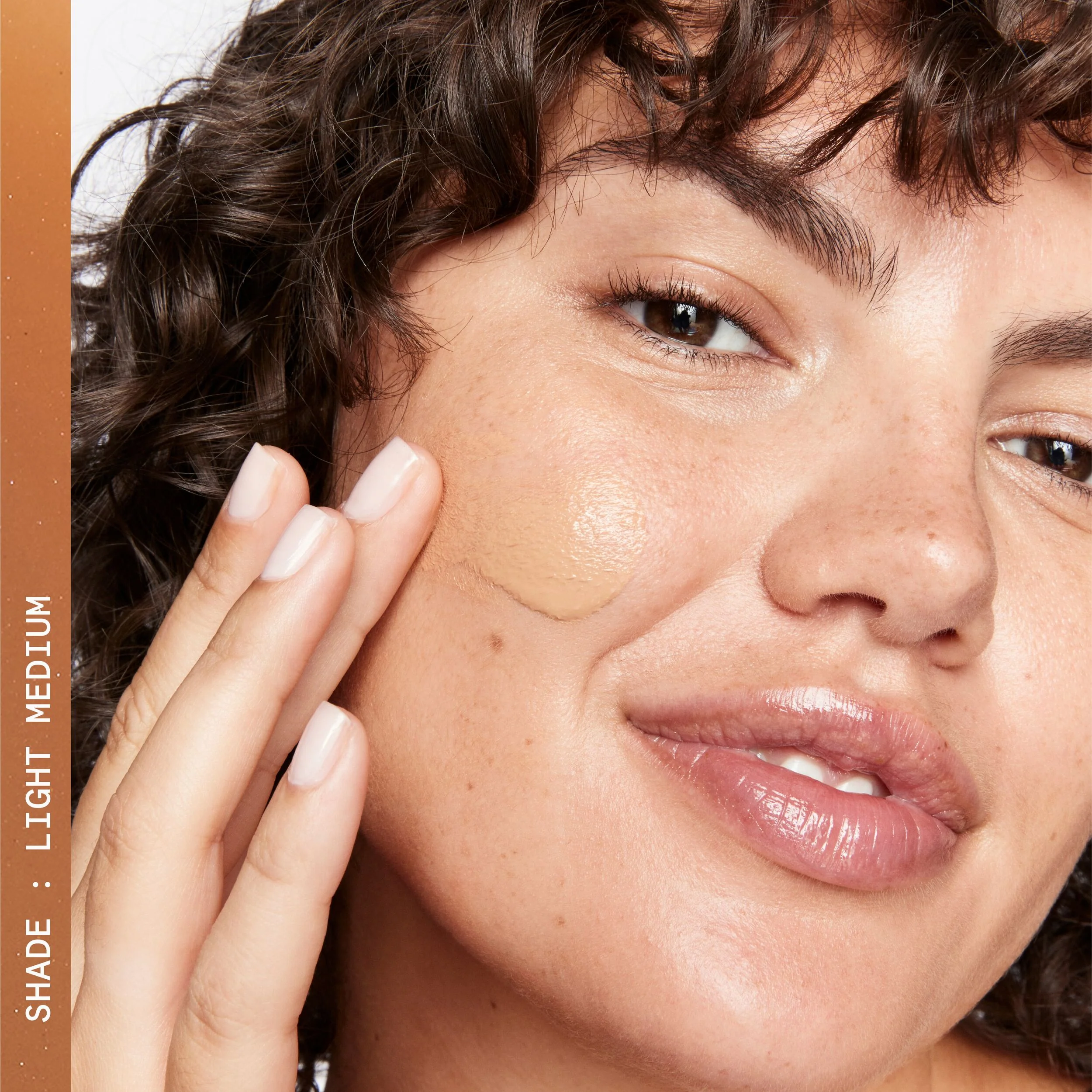 Superluminously getint glow serum met hyaluronzuur