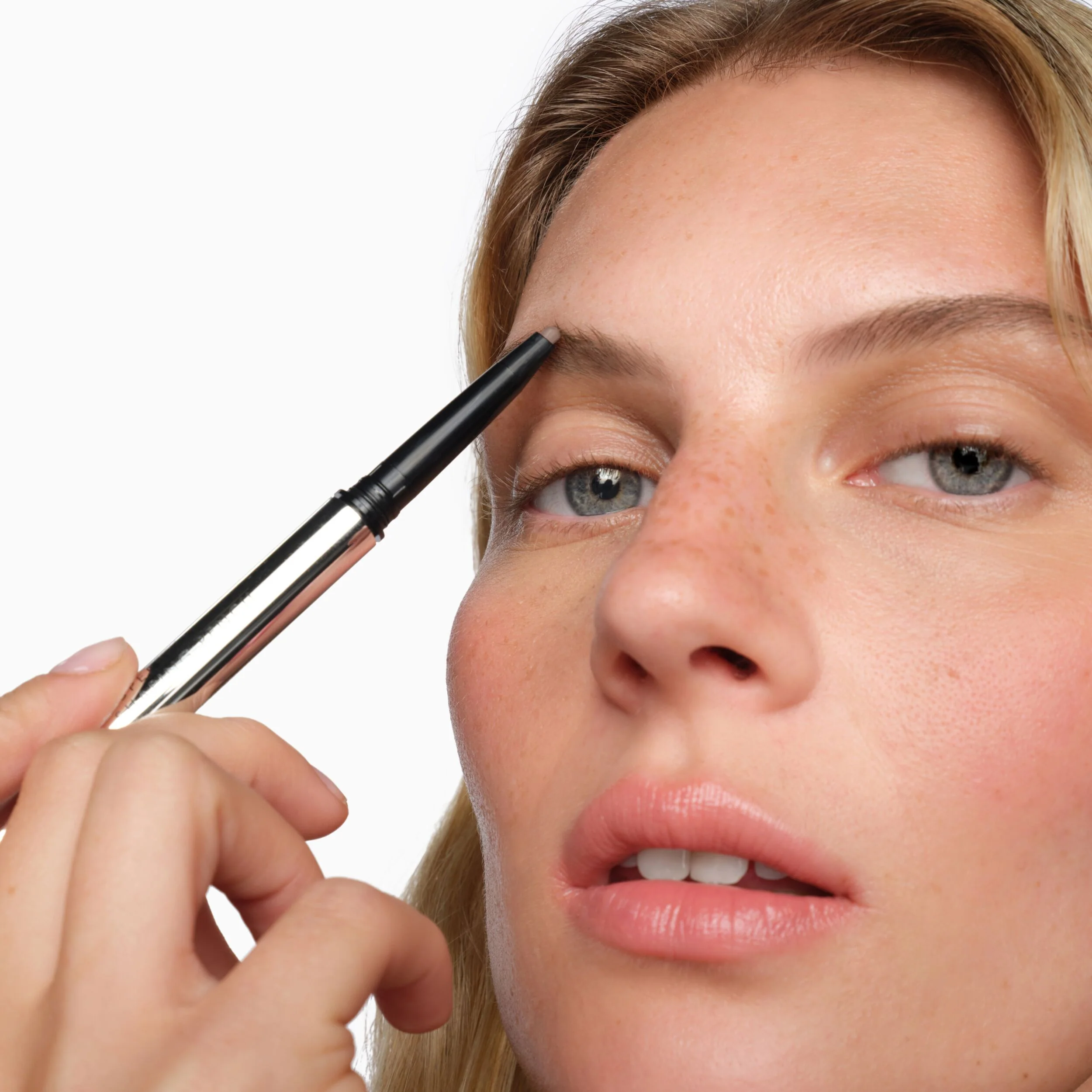Superbrow Refillable Angled Shaping Pencil with Spoolie Brush