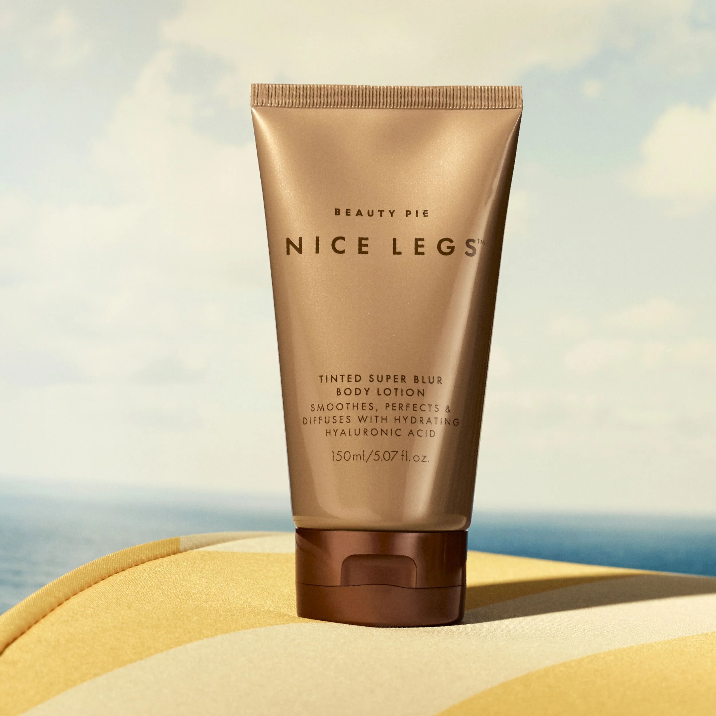 Nice Legs Tinted Super Blur Body Lotion with Hyaluronic Acid