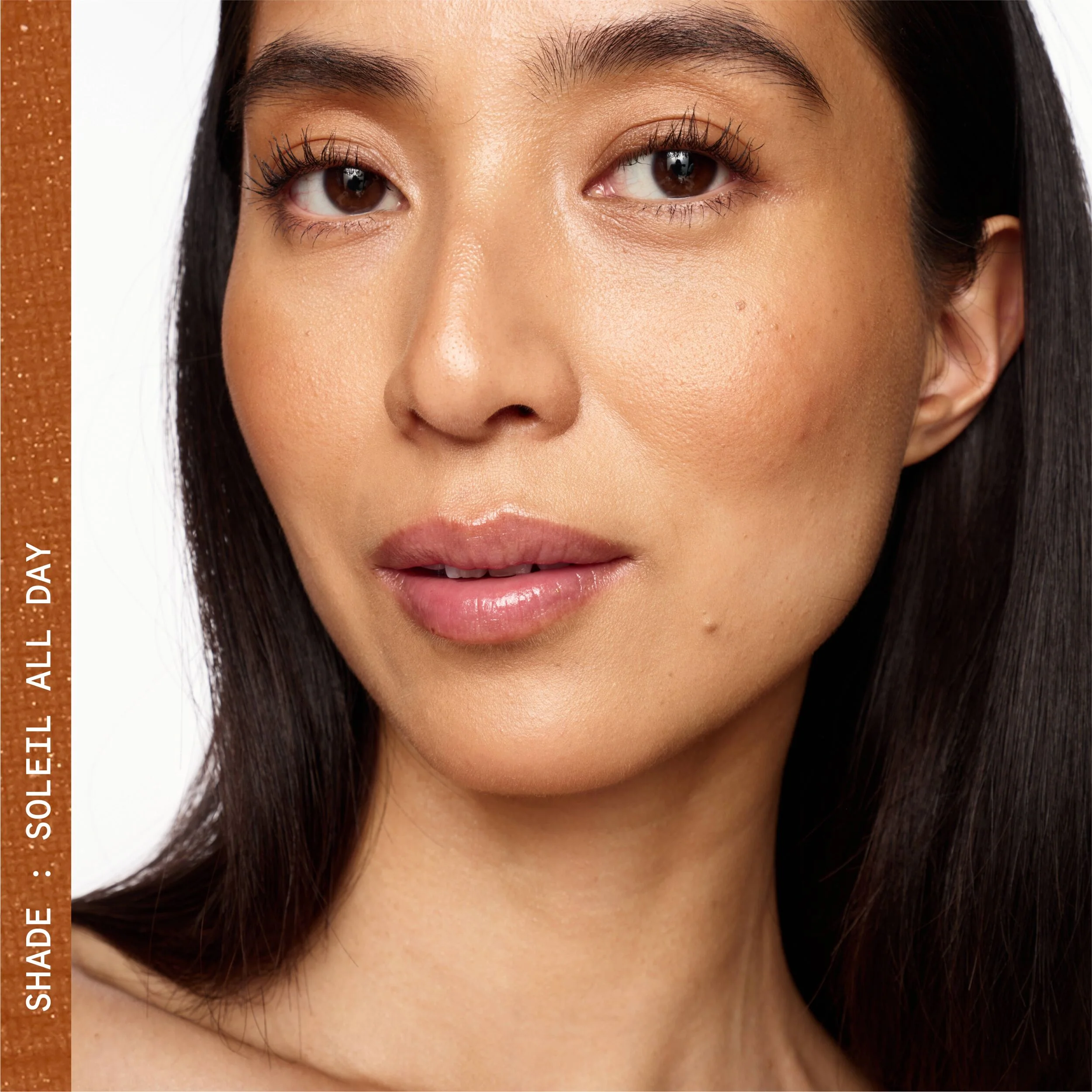 Awesome Bronze Refillable Powder Bronzer for a Glowy, Blurred Finish