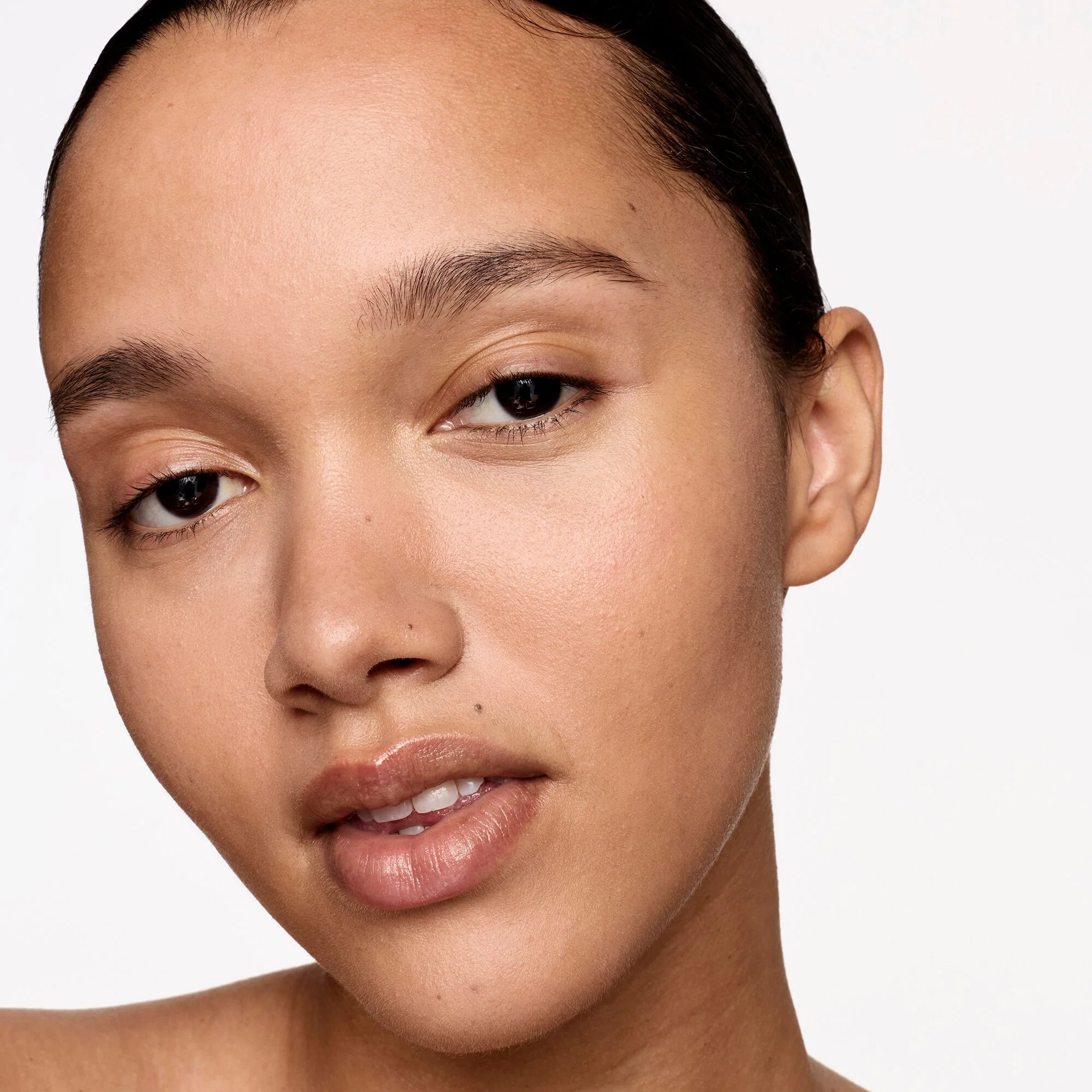 Luminous Mineral Tinted Skin Perfector Broad-Spectrum SPF 40 Sunscreen